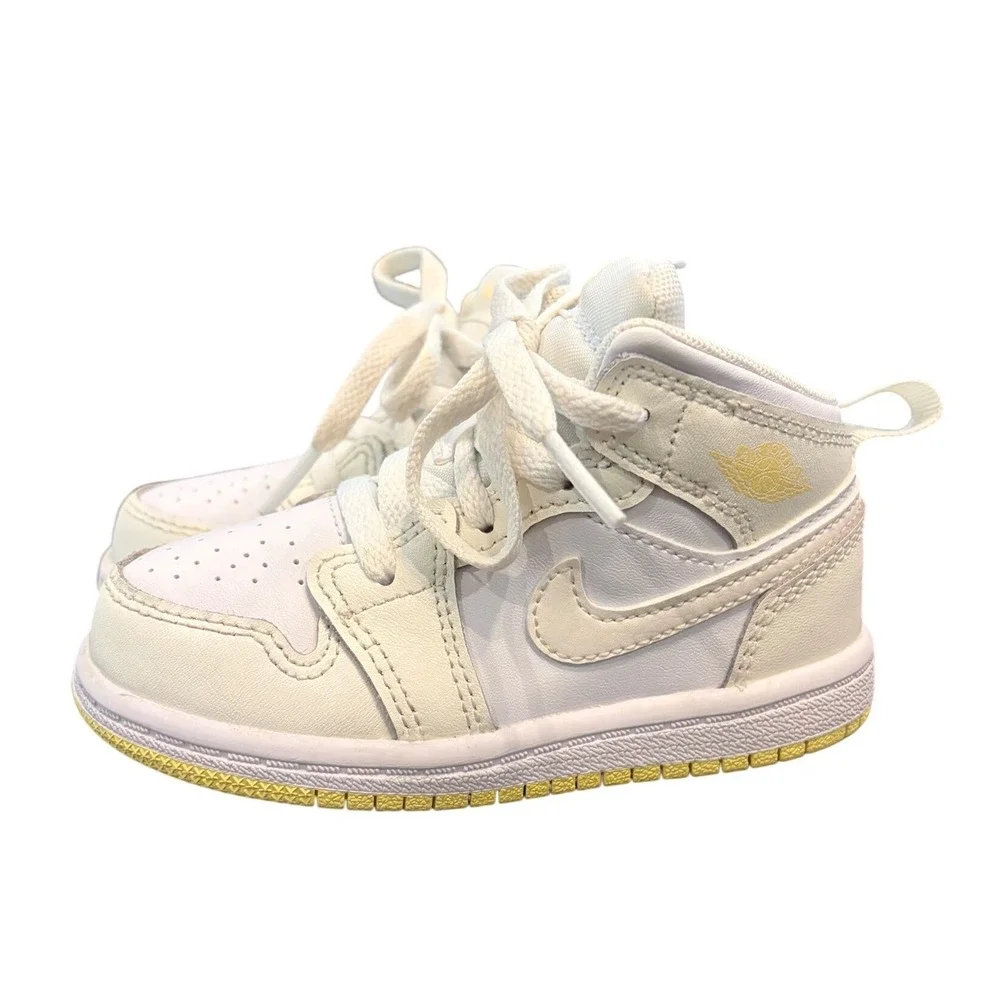 Nike Air Jordan 1 Mid Toddler Size 7C Sail White Laser Orange Shoes FD8782-181